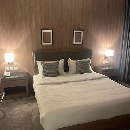 Land Walk Al Aqiq Aparthotel Rijád Kültér fotó