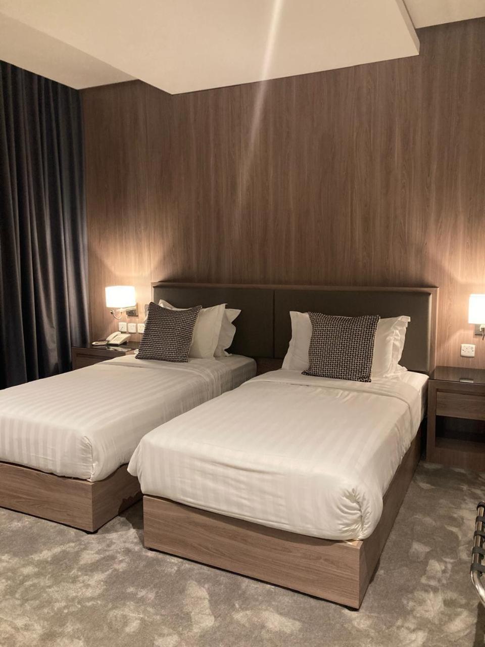 Land Walk Al Aqiq Aparthotel Rijád Kültér fotó